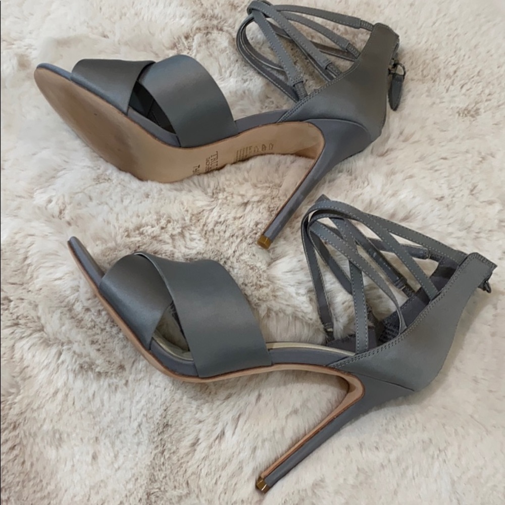 TRULY ZAC POSEN Criss Cross High Heel Sandal 7.5 - Picture 2 of 3